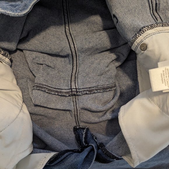 Good American Good Straight Split Pocket Jeans - Picture 13 of 16